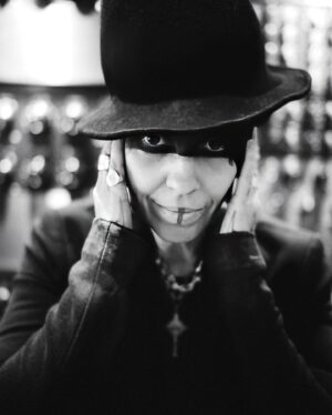Linda Perry Instagram - Had a great chat with @marvin_thebrand about balancing the music industry and creating an equal playing field. Our mission with @equalizeher is to equalize our daughters from day one. Read more in issue no. 7

Photos: @jesselirola 
Words: @gembien
Makeup: @angiebulmer