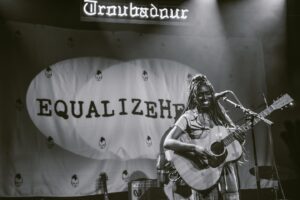 Linda Perry Instagram - For those of you who don’t know, this year @aballard and I founded @equalizeher and last week we threw another amazing event but this time in LA at @thetroubadour. Alisha and I are committed to educating and inspiring the next generation of women in music, providing opportunities and bringing people together. We have another family-friendly event coming up. Stay tuned for more info… Equalize your daughters from day one. 📷: @heidizumbrun⚡️