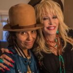 Linda Perry Instagram - Happy Birthday to the most beautiful and gracious… I fucking love you @dollyparton