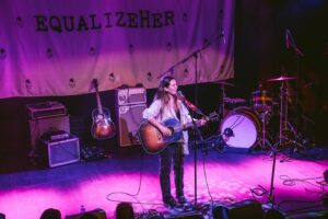 Linda Perry Instagram - For those of you who don’t know, this year @aballard and I founded @equalizeher and last week we threw another amazing event but this time in LA at @thetroubadour. Alisha and I are committed to educating and inspiring the next generation of women in music, providing opportunities and bringing people together. We have another family-friendly event coming up. Stay tuned for more info… Equalize your daughters from day one. 📷: @heidizumbrun⚡️