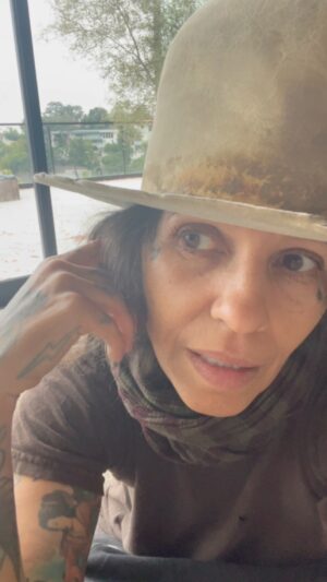 Linda Perry Instagram - 