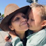 Linda Perry Instagram - The bond between a mother and child!
