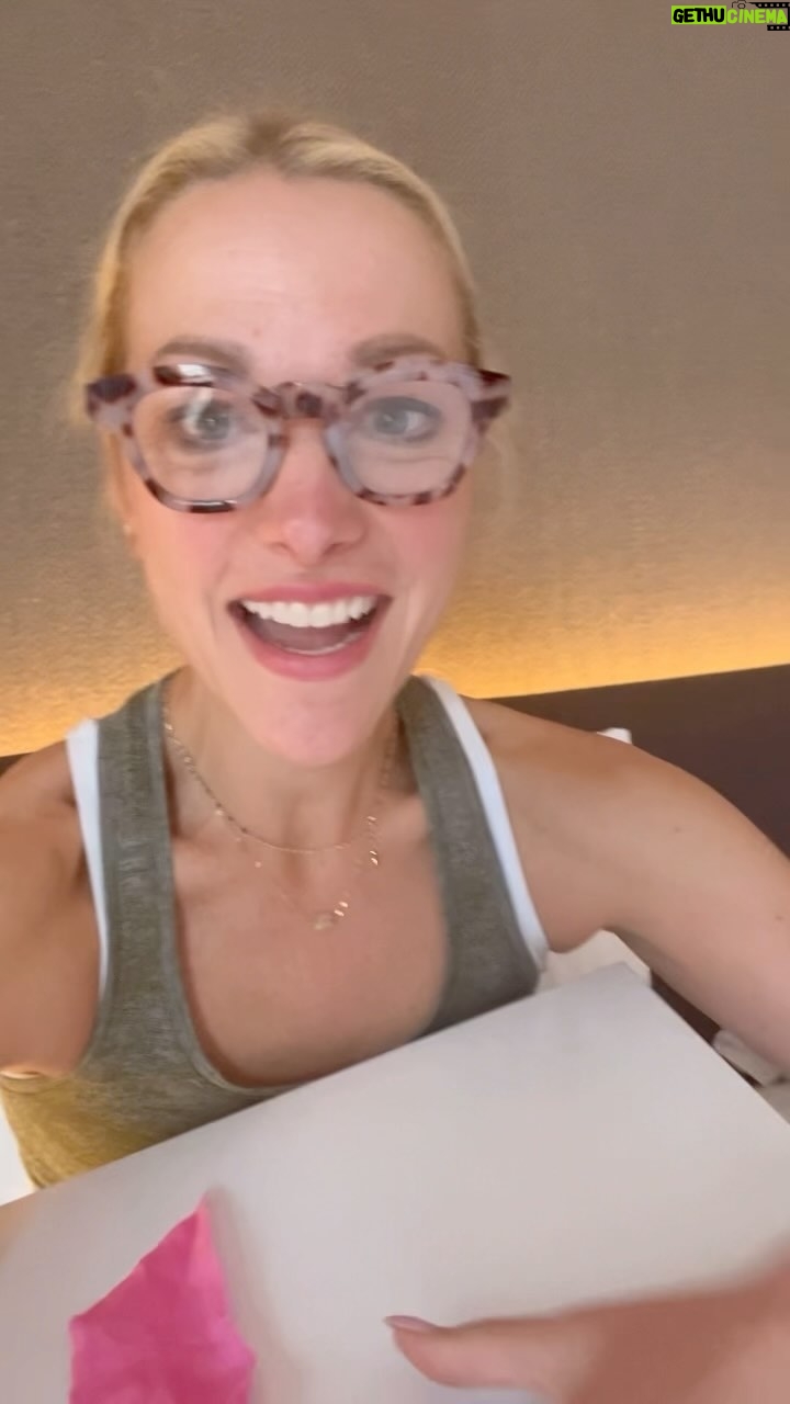 Lindsay Czarniak Instagram - Happy Preakness Day! Hats, heading to the track and horse safety. I wanted to share this video. This is part of the Safety Runs First initiative by the @thentra to protect the horses we will watch today and at all races #horses #thoroughbred #thorpughbreds #sports #ntra