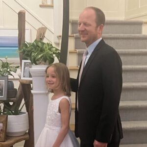 Lindsay Czarniak Instagram - Loved spending time with family today. Always so grateful knowing it's not the easiest trip when family lives far away. Happy Easter! #Easter #family #love