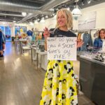 Lindsay Czarniak Instagram - Getting set to walk the runway for a great cause. Thank you for styling us @west2westport ! #JOTD #jokes #laugh #fashionablywestpprt #fashion