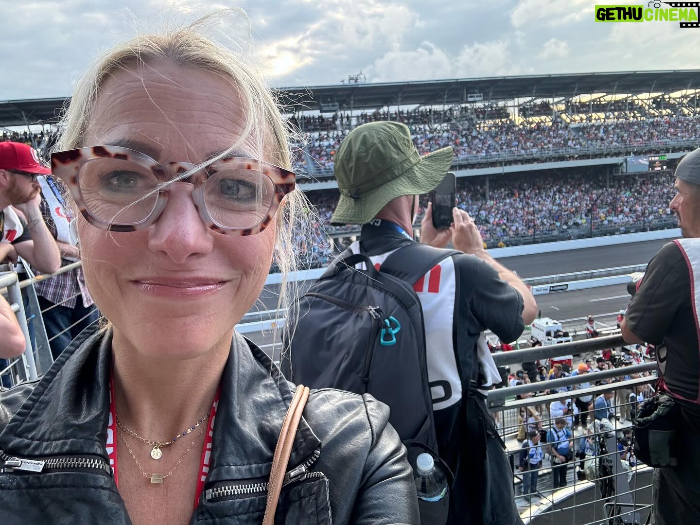 Lindsay Czarniak Instagram - Couldn't believe those last few laps. What a race! What a celebration! Congrats on back to back Indy 500 wins @josefnewgarden Grateful to be there to see it. #indy500 #indy #racing #indianapolis #backtoback