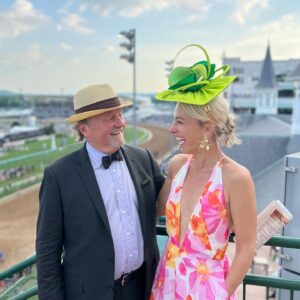 Lindsay Czarniak Instagram - What an incredible day. Congrats to Mystik Dan and all of his connections! So grateful for the chance to watch the 150th Kentucky Derby with my Dad. #kentuckyderby #horses #horseracing #thoroughbred .#thoroughbreds