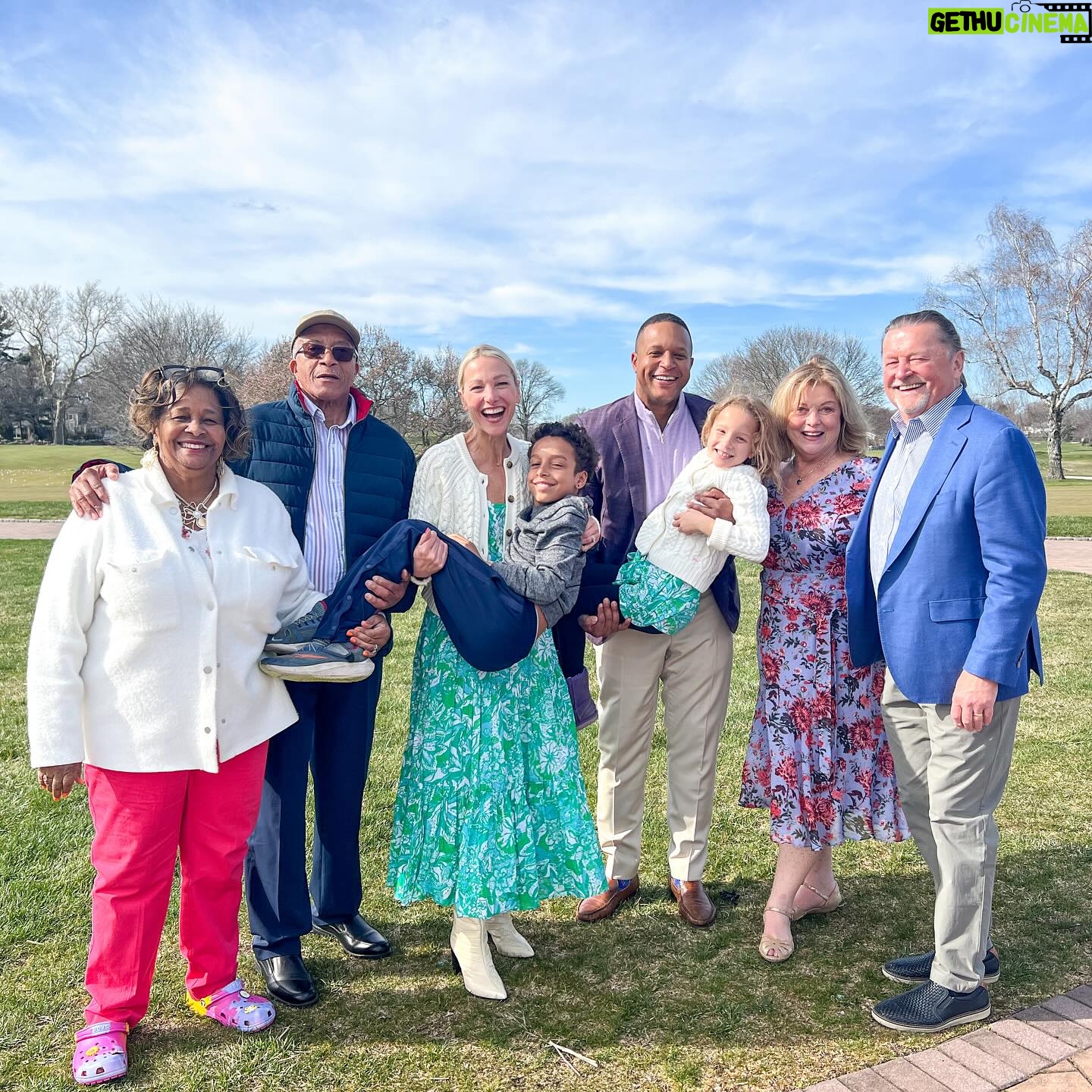 Lindsay Czarniak - 10.9K Likes - Loved spending time with family today. Always so grateful knowing it's not the easiest trip when family lives far away. Happy Easter! #Easter #family #love