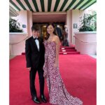 Lindsay Price Instagram - Main grid energy. ♠️♥️♣️♦️ 🤵🏼‍♂️🤵🏻
