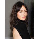 Lindsay Price Instagram - My friends and family know because I’ve been yelling it from the rooftops but I LOVE @ubeauty and I’m sharing it with all of you here. My skin hero secrets linked with the little tap thingy. Use code LINDSAYPRICE for 20% off your first purchase. ✨✨✨📷 @briechilders. Hair @ericka_verrett. Makeup @vittoriomasecchia. Thank u @tinachencraig 😘