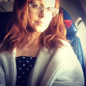 Lindy Booth Instagram - another job. another flight. another verrrrry earrrrrly morning!