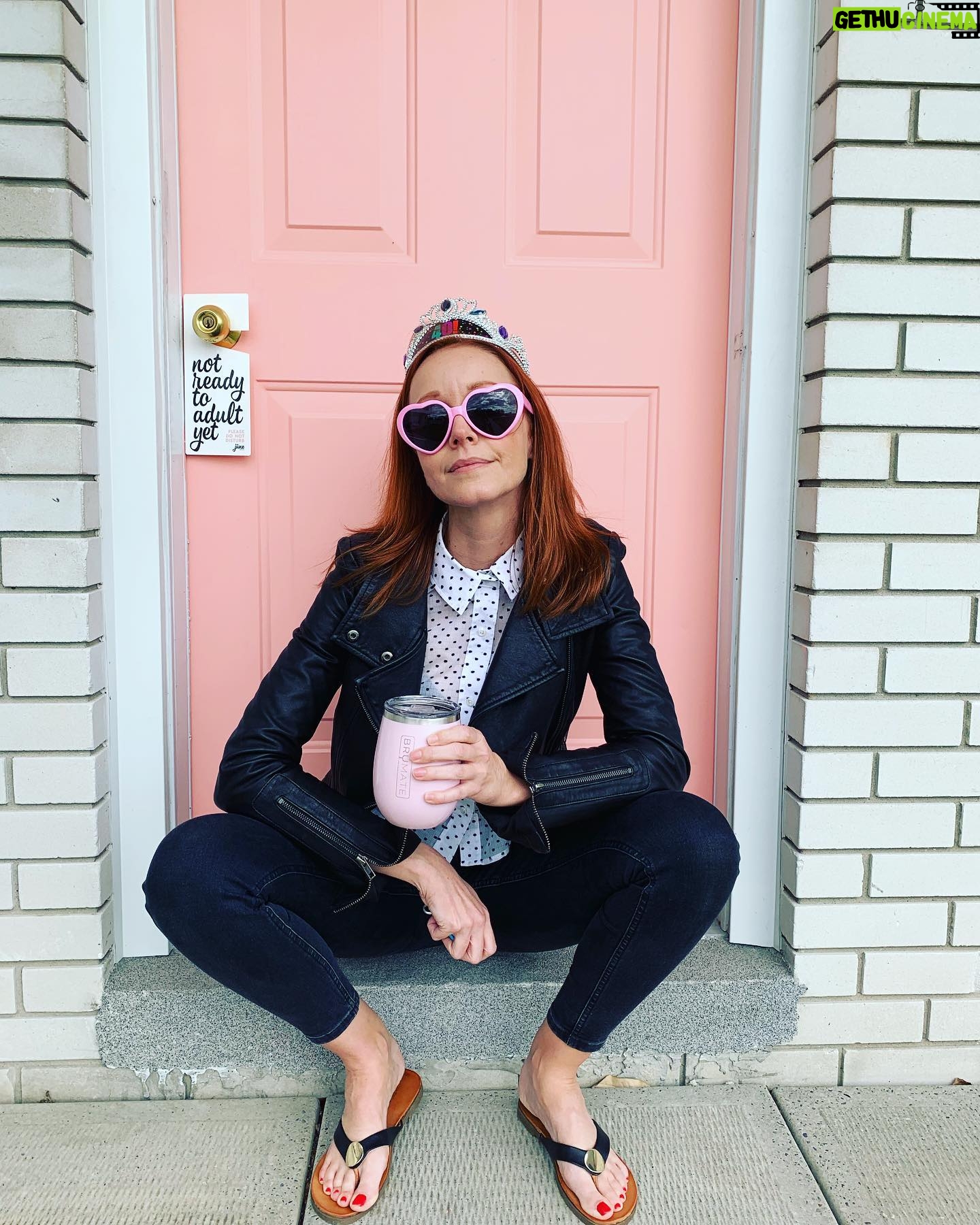 Lindy Booth - 5.4K Likes - wishing i was back at @thejunemotel this Canada Day weekend. 💖🇨🇦💖really felt like i was living my best life. (there’s wine in my mug)