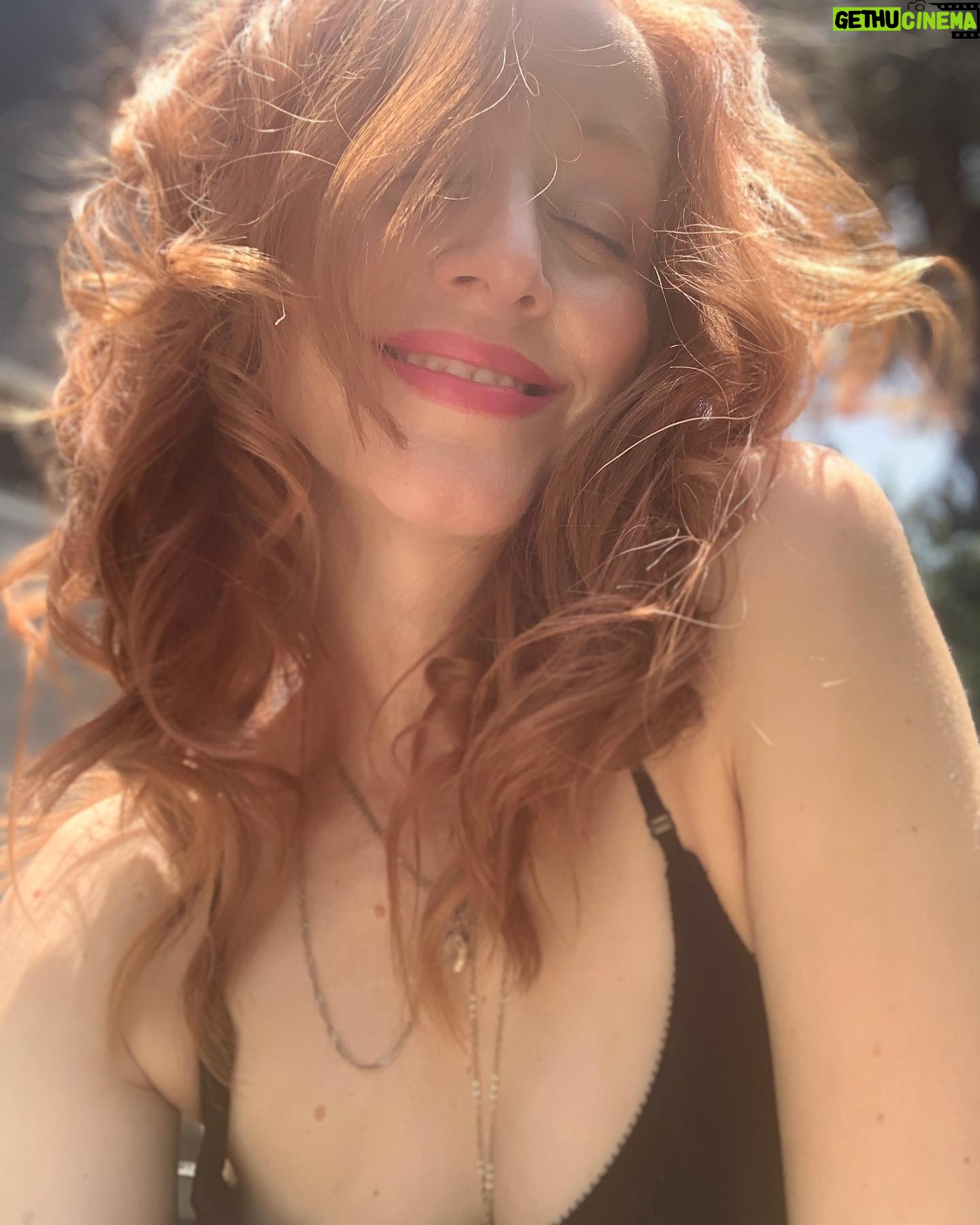 Lindy Booth - 6.5K Likes - enjoying those last bits of weekend.