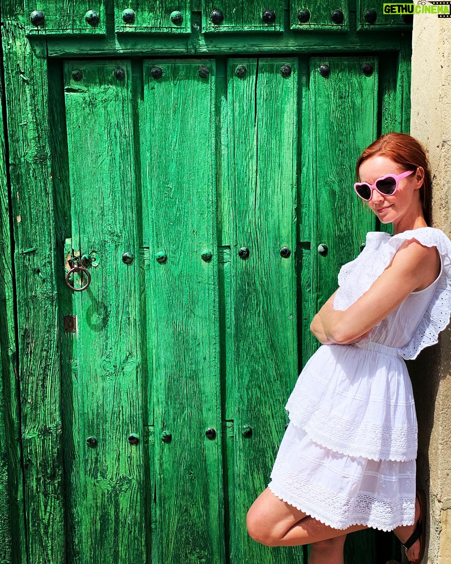 Lindy Booth - 6.3K Likes - green door series. spain💚