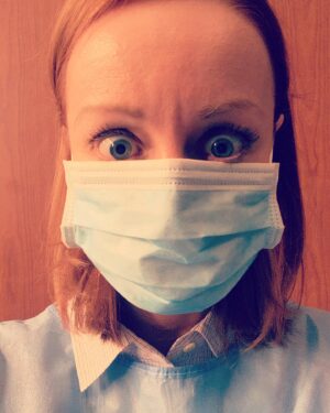 Lindy Booth Instagram - it’s not a horror movie!!! just my genuine thanks to @greysabc for having me/Hadley these past weeks... i had such a great time with this amazing cast and crew. i’m so glad that me & @iamsarahgrafferty giggling didn’t ruin anything! thank you @giacomo_gianniotti for welcoming us and to @shoshannah7 for being such a badass! 😘😘😘