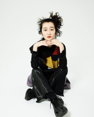 Lingling Instagram - 1・3・6

@soenonline 
costume design @sotobayashi_kenta 
hair @kuniokohzaki 
make @tamayoyamamoto