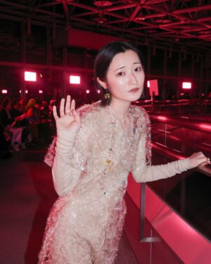 Lingling Instagram - Hi