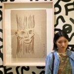 Lingling Instagram - . 『Keith Haring: Into 2025誰がそれをのぞむのか』 明日から始まる中村キース・ヘリング美術館の展示に行ってきました。 今までは自由とか希望とか平和を願うキース・ヘリングの優しい人柄を作品から感じて見ていたのですが、今回の展示はとても現実味を帯びていてまるで写真の一コマのような、描かれてる人が実際に揺れ動いて見えるような、緊迫感や動揺、暗さを感じました。 今回の展示は私にとってキース・ヘリングの知らない一面でしたが、彼の行動力や世界の子供達と描いた作品からは人間という生命力を感じて、今を生きる自分を実感し、またゆっくりみに行きたいと思う展示でした。 中村キース・ヘリング美術館関係者様、優しさの滲み出るスタッフ(本当に素敵な人達でした)の方々、最高な山田さんありがとうございました。