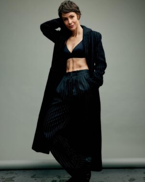 Linsey Godfrey Instagram - My friend @paulsmithphotography took some awesome photos of me.