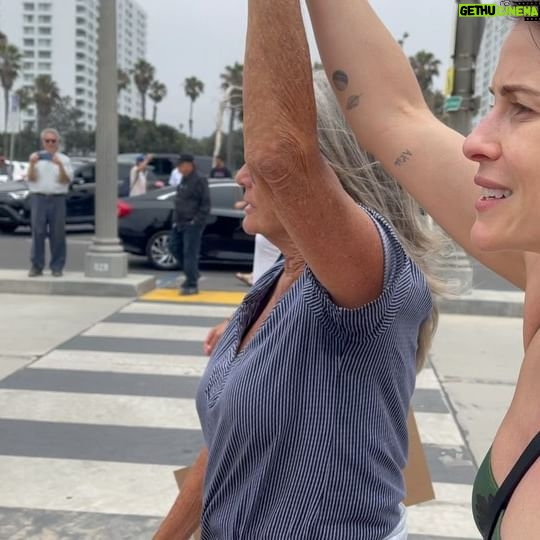 Linsey Godfrey - 4.2K Likes - Our choice! My mom is 70, she protested to see Roe passed and now 50yrs later she’s watched it be overturned. She has 3 daughters and 3 granddaughters. I got my fight from my mom. I will fight alongside her, I will fight for my sisters and my nieces. I will fight for my daughter! I will fight for you. I will fight for everyone who needs abortion access.
I will aid and abet abortions.
#roevwade #prochoice #fuckscotus