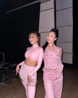Lip J Instagram - 립리아나 효란데와 화사의 짜릿한 10초! 👛