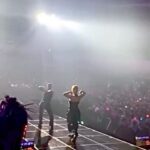 Lip J Instagram - BTS #SWF2onthestage 심장이 뜨겁다가 쫄깃하다가 터질것 같다가 나가서 시연이 눈 보는 순간 따뜻해졌다. 참 춤이라는게 그렇다. Thank you sista @waackxx_xy . SWF2 서울콘서트 초대해주셔서 정말 감사합니다. 📍해당 콘서트의 영상은 추후에 티빙에서 시청하실 수 있다고해요🤓