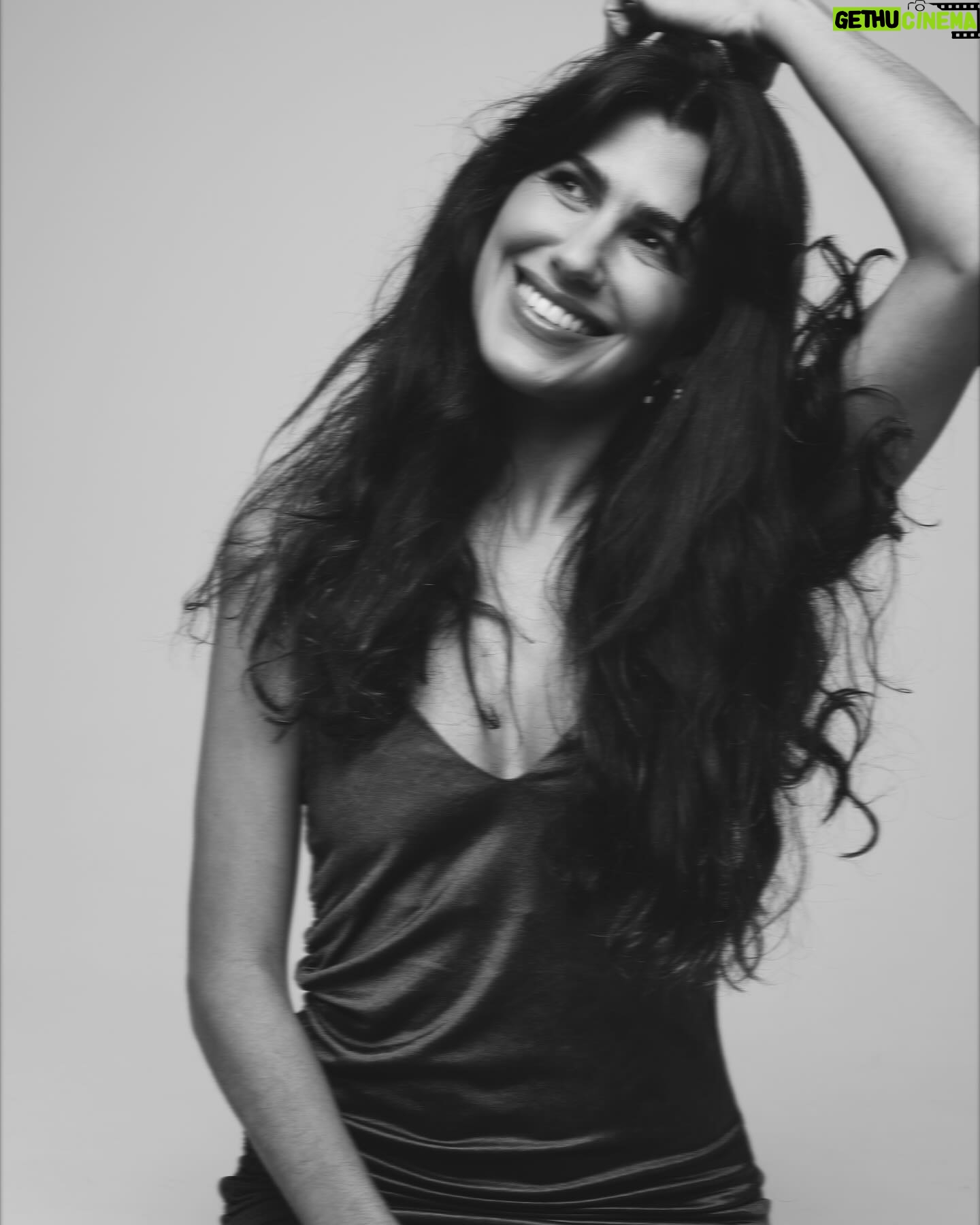 Lis Moreno - 3 Likes - @maybeblau 🖤