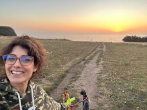 Lisa Edelstein Instagram - WOW. Thank you #searanch for the much needed change of GGGGORGEOUS scenery!!! 📷 @robertrussellworks