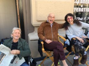 Lisa Edelstein Instagram - I feel so fortunate to have worked with the amazing, hilarious, (and hilariously ornery) Alan Arkin #restinpeace Condolences to Suzanne and the whole family 🖤🖤🖤🖤🖤🖤🖤🖤 #thekominskymethod