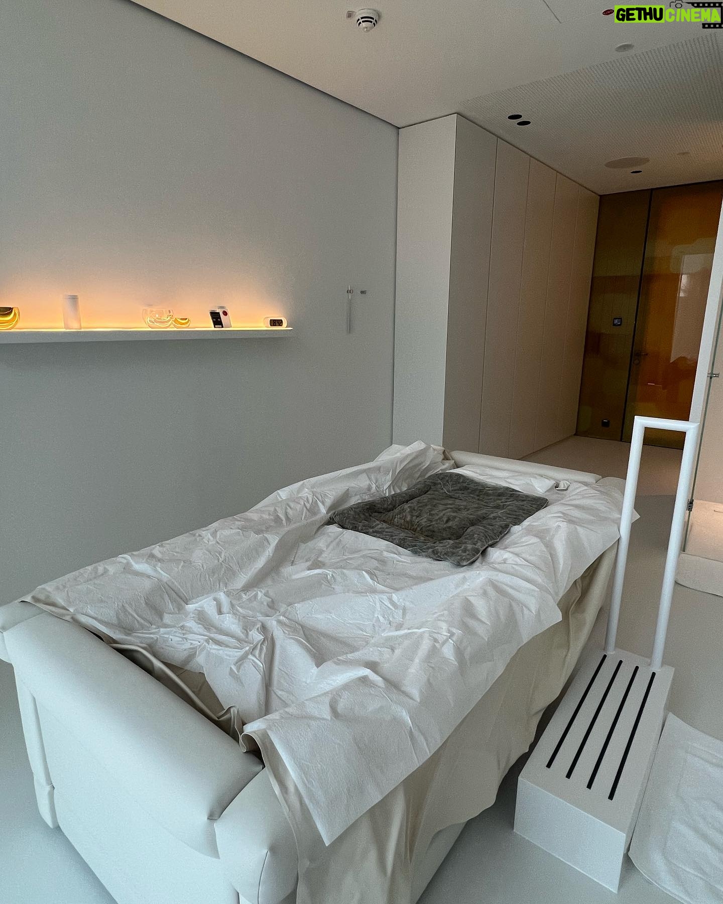 Lisa-Marie Koroll Instagram - Feel, deal and heal @lanserhof ✨🧘🏻♀️🐚