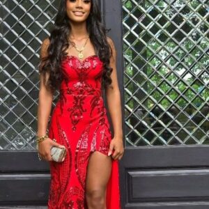 Lisa Nicole Cloud Instagram - Flawless Natural beauty. Beautiful on the inside and outside.

My baby girl is off to her first prom. I'm so proud of the amazing beautiful woman she is becoming.  Seems like yesterday I was bringing her home from the hospital.  Now she is going to prom. 

Motherhood was such an amazing gift from God. I'm grateful and honored for the gift of my daughter.

Have fun Amira.