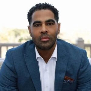 Lisa Nicole Cloud Instagram - @dnauglesmd 
Happy Doctors Day to the Best and Smartest Doctor I know.  Dr. Darren Naugles your patients are lucky to have someone who truly cares about helping them achieve optimal health. Congrats on your special day. 

#doctorsday #hotdoc #mydoctor😘🙏😍😘🙏🙏😘😍