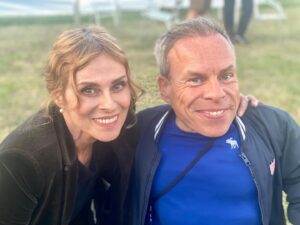 Lisa Stansfield Instagram - With the wonderful Warwick Davis in Peterborough last night. Feels great to be on stage again. We had such a good time.