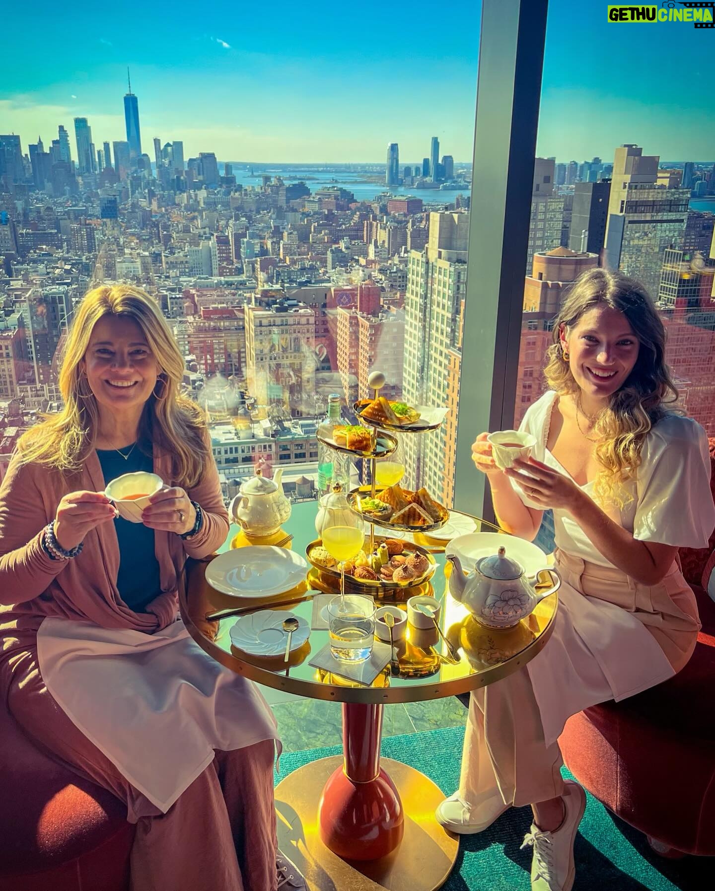 Lisa Whelchel - 10.9K Likes - Celebrating my baby girlās birthday with High Tea in NYC. āļøš«š½šššš„³
