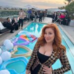 Lisa Ann Walter Instagram - Kicking off pride @gurusmagazine launch #30days30voices covers - among stellar company. You made it happen, @derekwarburton! . Modern Dynasty look by @_zhivago_ Style @miss_kellyjohnson Hair @dvohair 100 carat emerald & diamond necklace - @toddsensoli
