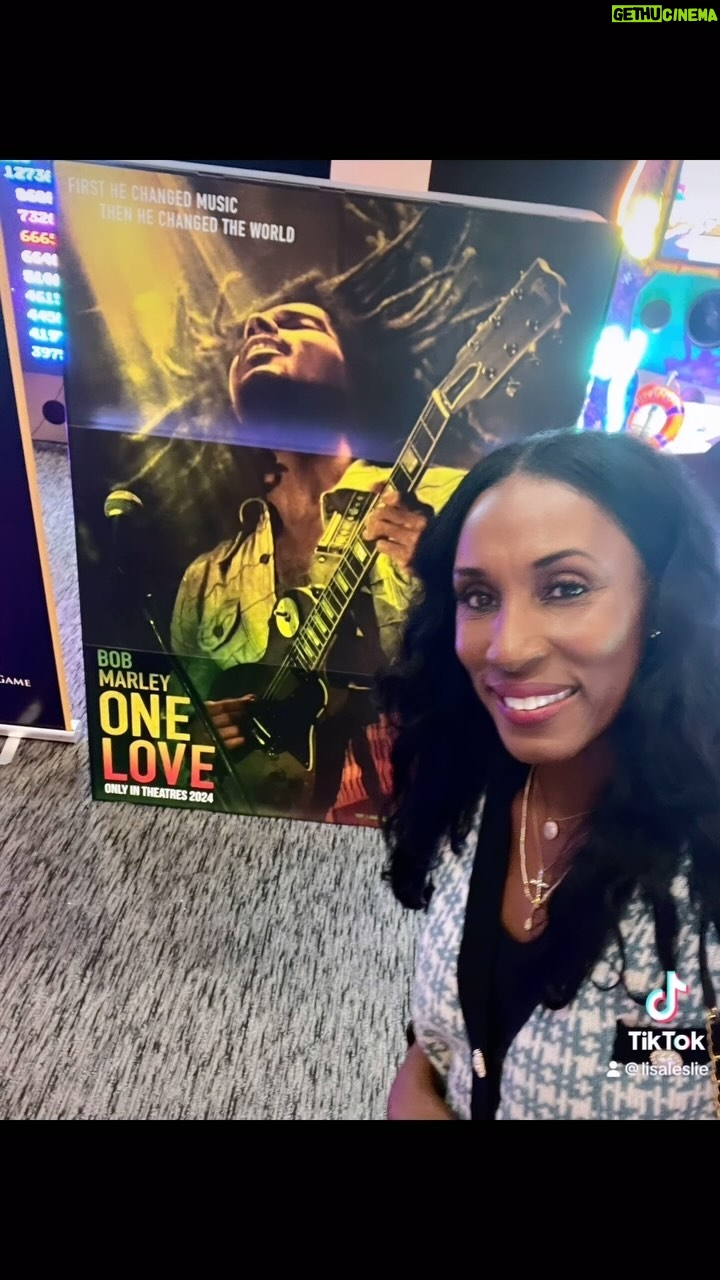 Lisa Leslie Instagram - You guys Bob Marley’s @onelovemovie is an outstanding story about a true legend. A story that has finally been told! In Theaters February 14th The perfect day of LOVE!#ChangeTheWorld #BobMarleyMovie #OneLoveMovie Be sure to get your popcorn and dont miss the beginning🍿🍿🍿🍿🍿