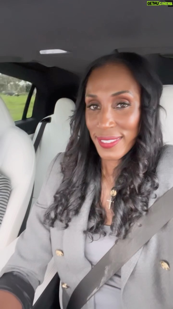 Lisa Leslie Instagram - Wow @tomcruise had me holding my breath and experiencing a roller coaster of emotions watching him in the awesome @missionimpossible movie!! Get all the popcorn 🍿🍿🍿🍿🍿ready and your drinks🥤🥤 because you don’t want to miss a second of this excitement! @tomcruise I’m so inspired to stay fit! You were amazing🏃♂️ #MissionImpossible opens everywhere on Wednesday July 12th ⭐️⭐️⭐️⭐️⭐️