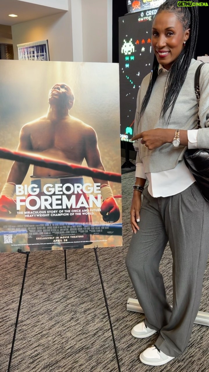 Lisa Leslie Instagram - I loved the movie @foremanmovie by @sonypictures Get your 🍿🍿popcorn ready because it was so good and inspiring!!! I really can’t wait to see it again. It was that good to me!!! In theaters April 28th nationwide⭐️⭐️⭐️⭐️⭐️ #BigGeorgeForeman