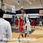 Lisa Leslie Instagram – I think you guys might be right! It’s in MJ’s DNA! He’s working😤😤😤😤 I need my prayer warriors to pray a covering over my baby 🙏🏾🙏🏾🙏🏾🙏🏾🙏🏾 @mj2uknowwhatido
Class of 2029 6’0ft.