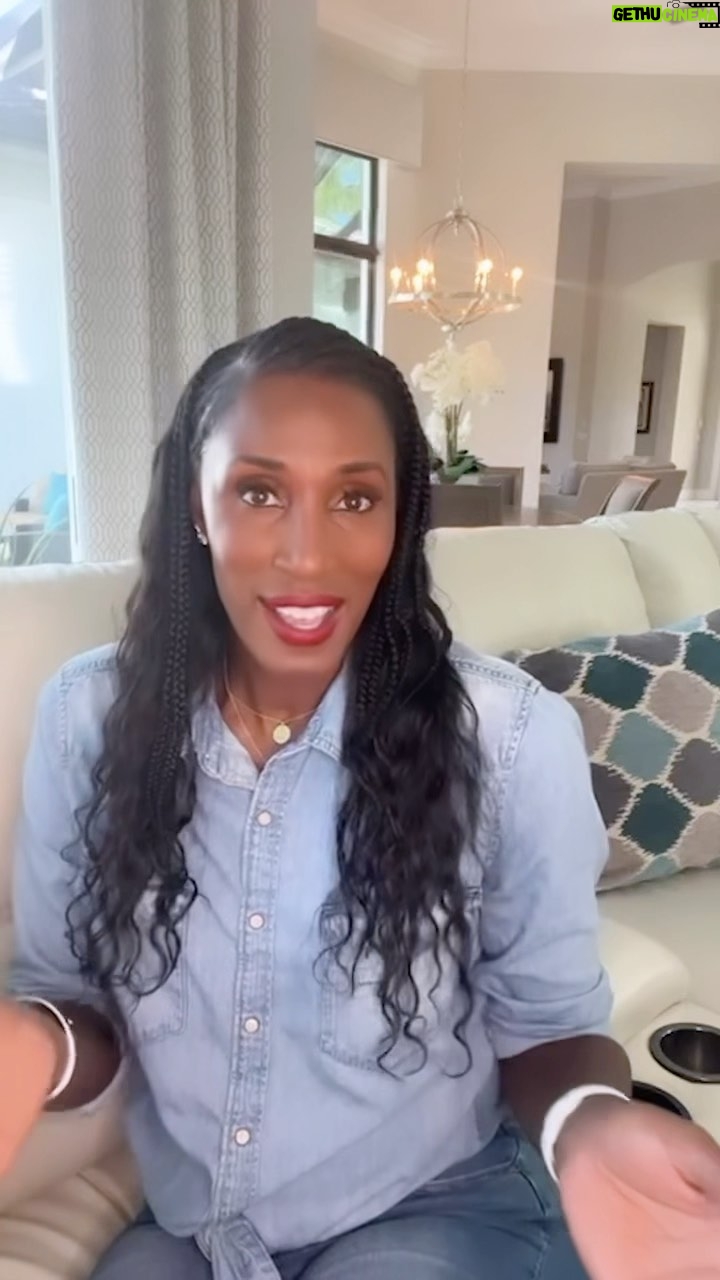 Lisa Leslie Instagram - I’m teaming up with @DraftKings to bring you an exciting offer you don’t want to miss! Download the @draftkings_sportsbook app and use my promo code LISA to get in on all the playoff action this week! #dkpartner