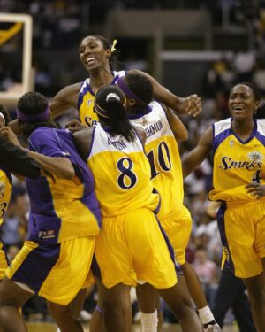 Lisa Leslie Instagram - On this day in 2002, @lisaleslie became the first WNBA player to dunk in a game 👑

She threw down a one-handed breakaway layup with 4:44 remaining in the first half in Los Angeles’ matchup vs. Miami at the STAPLES Center 🙌

Tune in as the @la_sparks host the @nyliberty today at 4pm/ET on @ESPN!