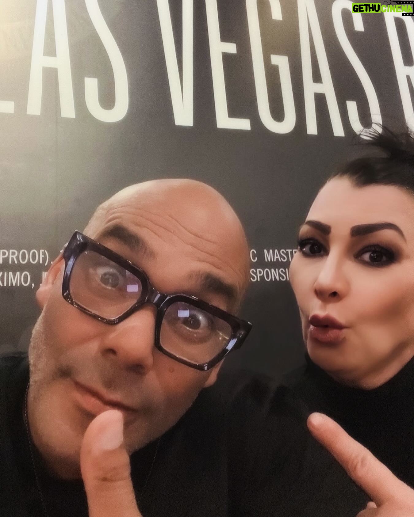 Lisa Marie Varon Instagram - Someone @realandrews from @generalhospitalabc fell in love with my awesome Readers by @ryansimkhaieyeshop . The most stylish eyewear ever!! They truly are the best. Thank you @ryansimkhaieyeshop for supporting me and my @twitch channel.