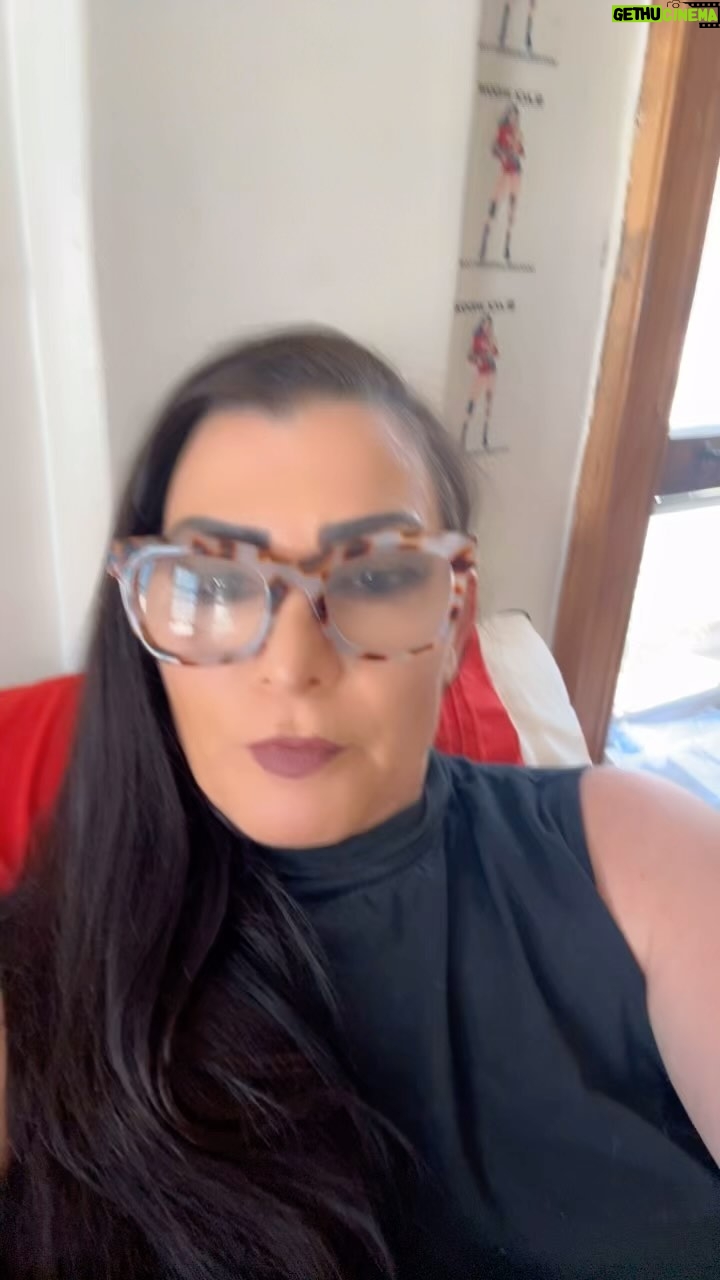 Lisa Marie Varon Instagram - In 35 minutes. My first Live Chat on my @onlyfans . #pg onlyfans.com/reallisamarie