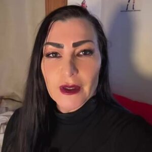 Lisa Marie Varon Instagram - Twitch.tv/reallisamarie at 7pm est today