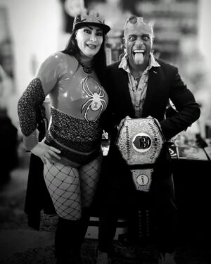 Lisa Marie Varon Instagram - ғᴏʀ ᴛʜᴇ ᴄᴜʟᴛᴜʀᴇ 👁️ & 🕷️"I'm happy you did not bring any peasants with you" - @reallisamarie @squaredcircleexpo 

@chicagorob420 📷

#wwe #wwerecruit #wwelegend #wwevictoria #independentartist #iconlee #manifestation #goalchase #consistency #collaboration #darkart #nogames #noexcuses #myrise #iconweek #maniaweek #2024