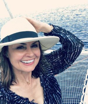 Lisa Wilkinson Instagram - Farewell 2023. Wishing you all a new year filled with peace, abundant love, an open heart, and the warm embrace of all those who mean the most to you.xxx