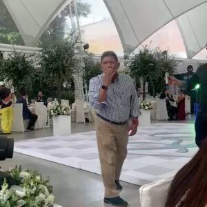 Lisette Morelos Instagram - Hoy es cumpleaños de un gran ser humano, un gran jefe y sobre todo una persona a la que le estaré eternamente agradecida por confiar en mi, por si empatía y sobre todo por su amistad! Feliz cumpleaños @juanosorio.oficial te quiero y te admiro! #felizcumpleañosJuanOsorio
