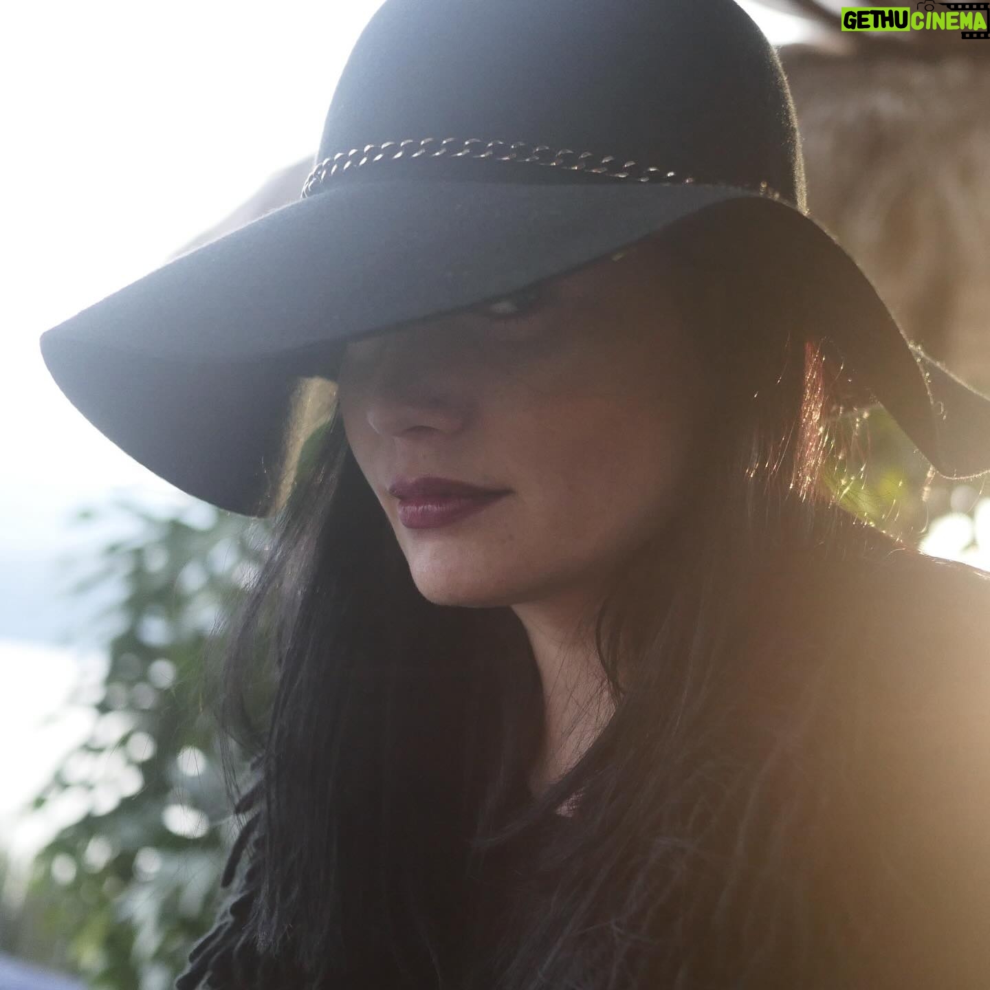 Lisette Morelos - 2K Likes - Disfrutando del frío! ❄️ 🥶🩵💙🤍 #wintervibes
