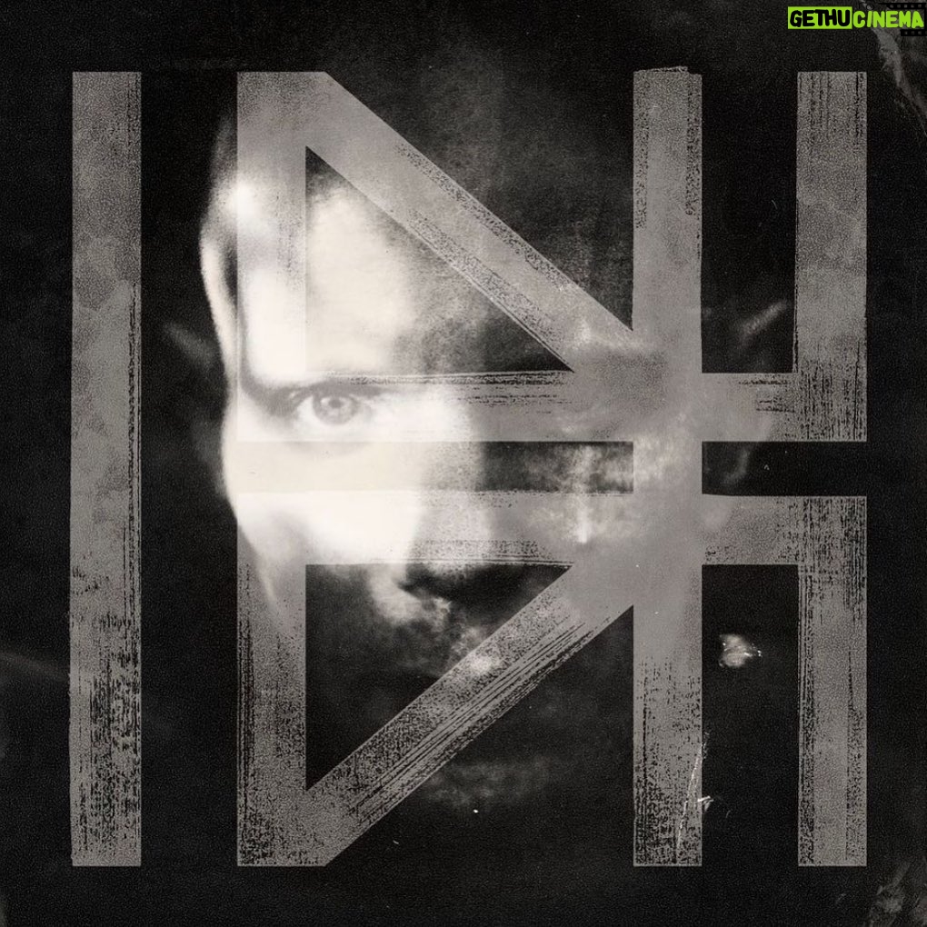 Lisette Morelos Instagram - Si no lo han escuchado todavía, no se pierdan el nuevo álbum de Billy Howerdel 🤘🏻 https://youtu.be/6R6tpn5aqko. @billyhowerdel