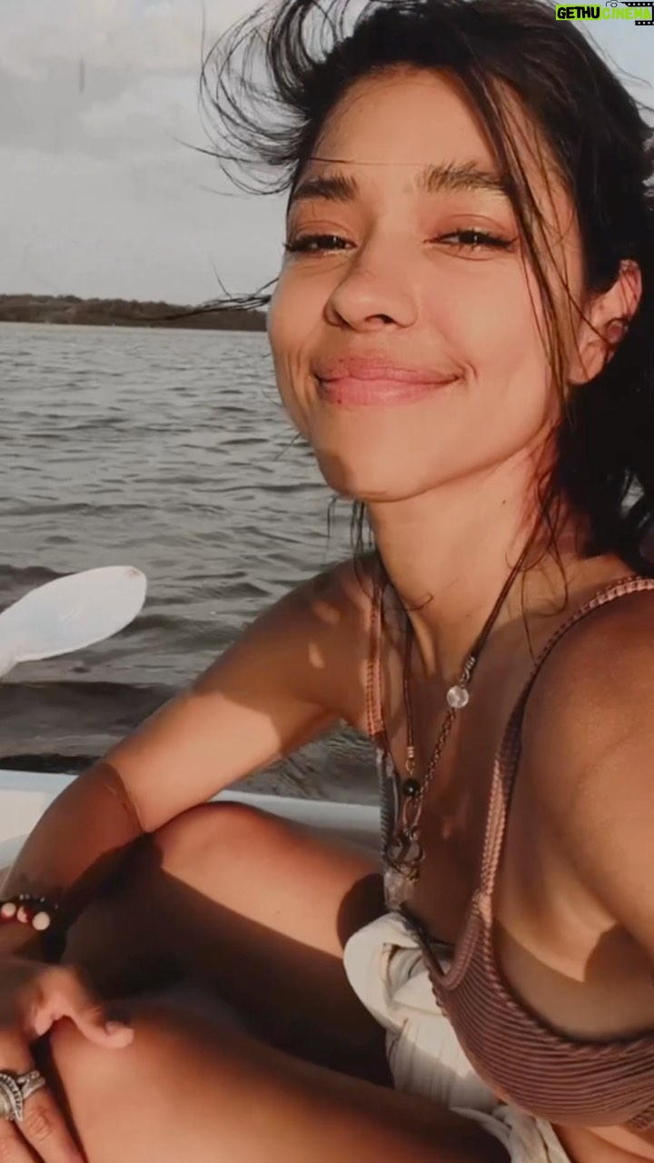 Lisseth Chavez Instagram - I still can’t get over this beaut🥹 here you go, the most beautiful sunset I’ve ever seen🧡 🌅